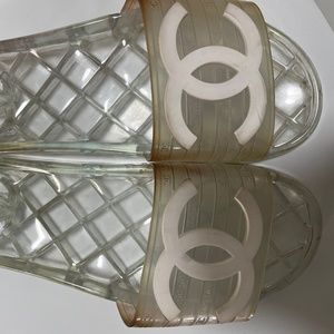 Chanel pool slides